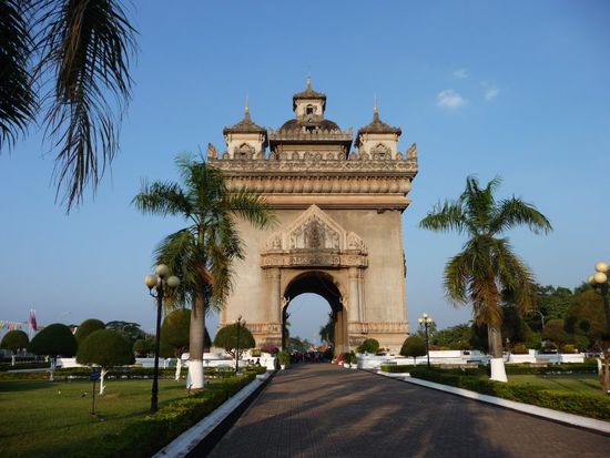 "vertikale Rollbahn"