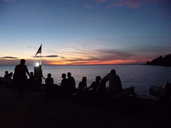 abendlicher Inseltreff am Pier