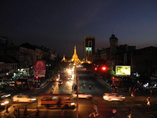 die Sulepagode - ca. 700 Meter von unserem Hotel entfernt