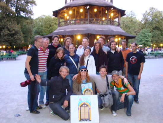 Die Jungs von der Junggesellenparty mit uns.