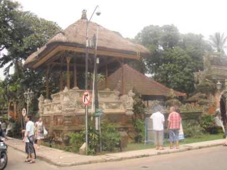Ubud Palace outside.