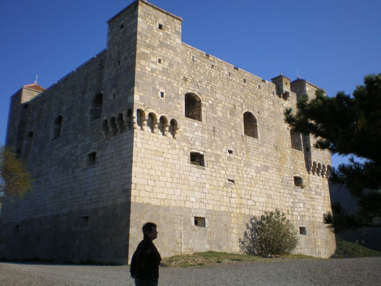 Was rechts oben das kleine Türmchen für einen Zweck hat, erklärt das nächste Bild.