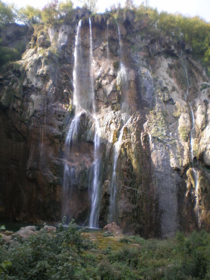 der große Wasserfall (Fallhöhe 78m)