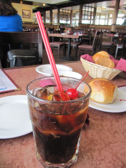 mal was ganz neues, Cola mit Cocktailkirsche