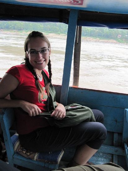 Boot zur Pak Ou Hoehle - die Sessel warn sooo winzig