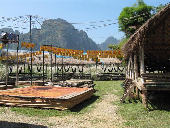 Bucketbar - haben wir spaeter am Abend nochmal besucht...nette Haengematten und Lagerfeuer