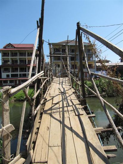 naja, Bruecke halt...also fuer mich ist das schon ganz normal