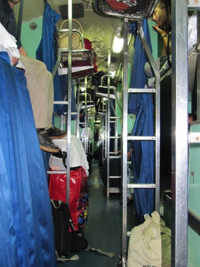 Natuerlich mit Vorhang vorm Bett