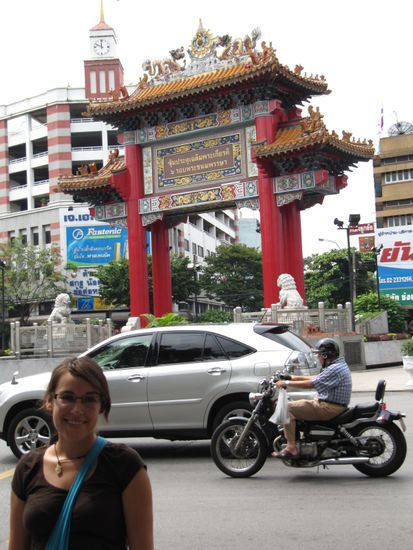 Das China-Gate. Da hat mich wiedermal jemand angequatscht und dann gleich fotografiert