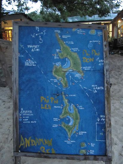 Am naechsten Tag wollten wir nach Phi Pi Leh - hier wurde The Beach gedreht und da ist auch DER Strand