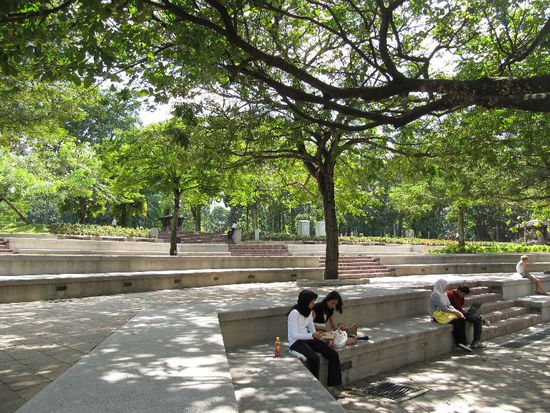 Chillen und Lesen beim KLCC