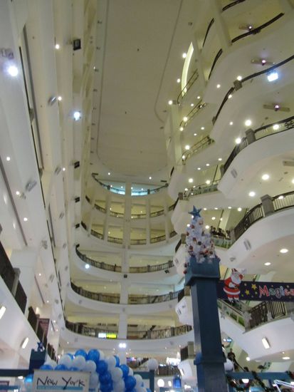 insgesamt 9 Stockwerke