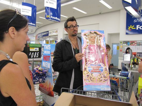 Beim Charity-Shoppen