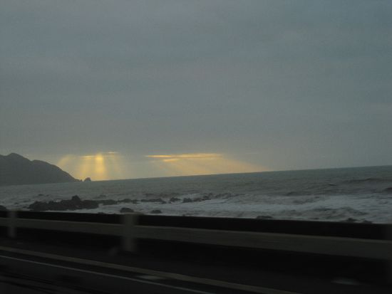 Die letzten Sonnenstrahlen vor der Ankunft in Wellington