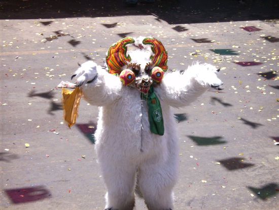 so ein Hustinettenbaer musste sich auch mal etwas erleichtern...vorwaerts