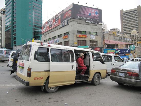 statt Bushaltestelle einfach auf die Rufe achten!
