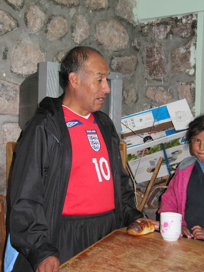 der profe im Fußballdress 