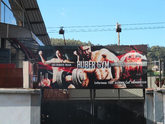 Wollen Sie mehr? Huber Gym! Bisher dachte ich Andi verkauft nur Unterwäsche 