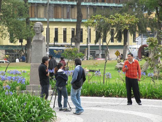erstes Foto in Ecuador - Fernsehmoderator 