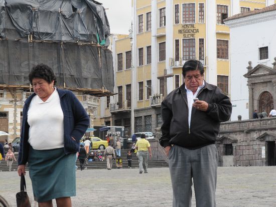 schaun die Leut eh wie daheim aus..Oma und Opa 