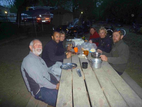 Internationaler Abend in Puerto Natales