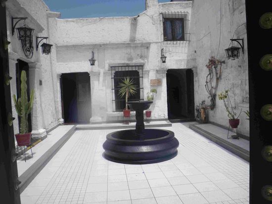 Von außen sehen die Häuser oft nicht so schön aus, aber die Innenhöfe sind toll