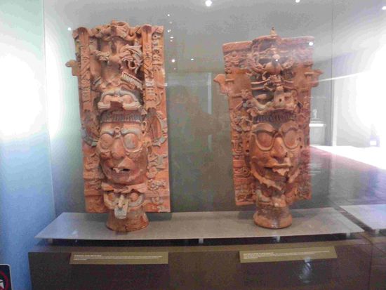 Grabbeigaben welche sehr gut erhalten sind