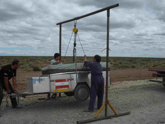 Erster Versuch den Hänger hoch zu bringen misslingt