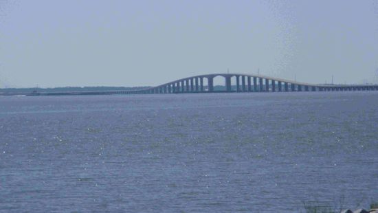 Eine der vielen Brücken