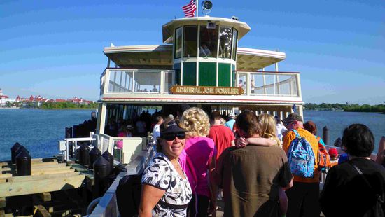 Auf dem Dampfer ins Magic Kingdom