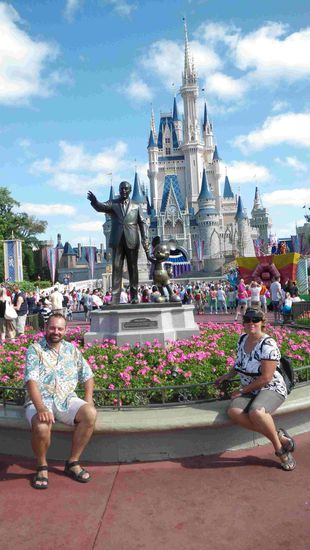 Das verzauberte Schloss mit Prinz und Prinzessin 