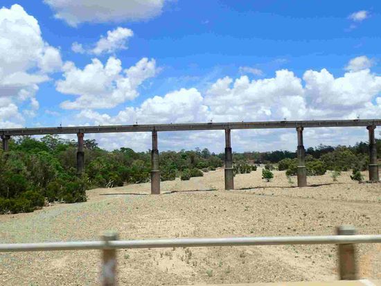 Viele ausgetrocknete Flussläufe