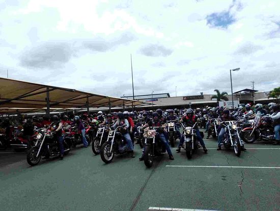 Viele Bikes sind mit von der Partie für die gute Sache