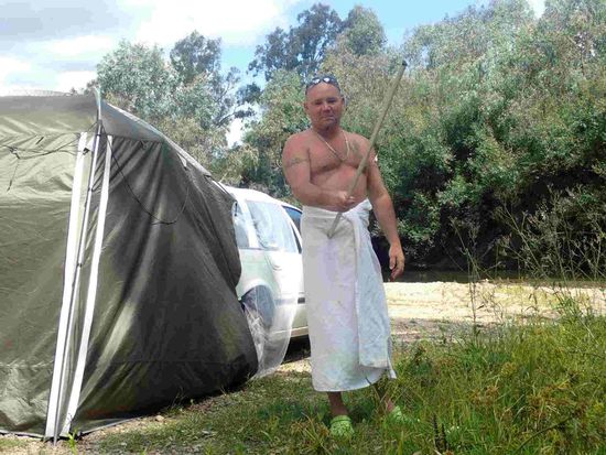 Franz versucht sein Glück mit Fischen