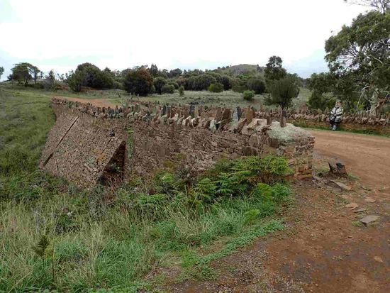 Eine 180 Jahre alte Steinbrücke - gebaut von Englischen Sträflingen