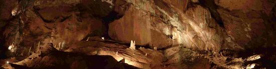 Panoramablick in der Höhle