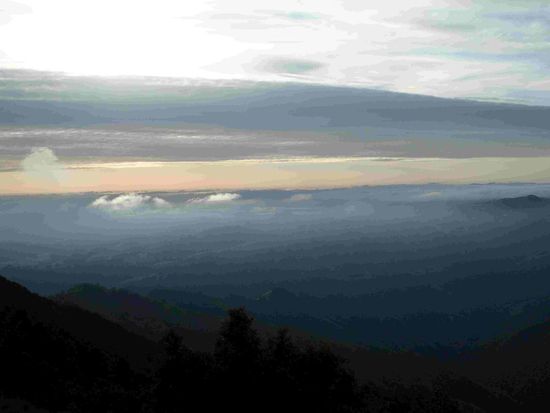 Die Sonne beginnt langsam zu verschwinden - ich könnte auch Sonnenuntergang sagen 
