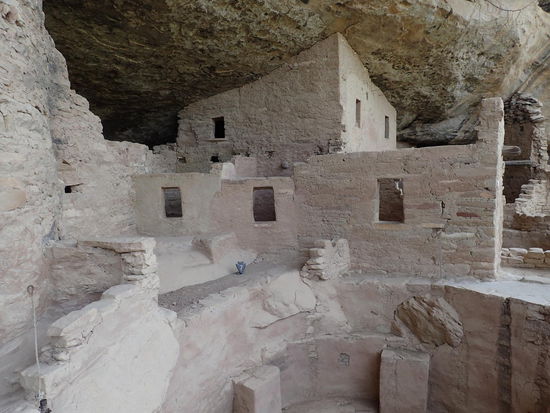 ....wenn man die Zeit bedenkt in der gebaut und mit welchem Arbeitsmaterial gebaut wurde 