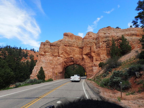 Auch nach dem NP begleiten uns noch einige natürliche "Bauten"