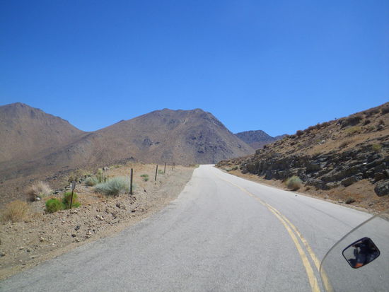 Langsam werden die Berge etwas sanfter