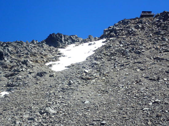 Normal liegen hier 5m Schnee um diese Jahreszeit