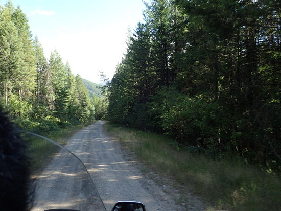 Und immer eine Hand Schotter unter den Reifen