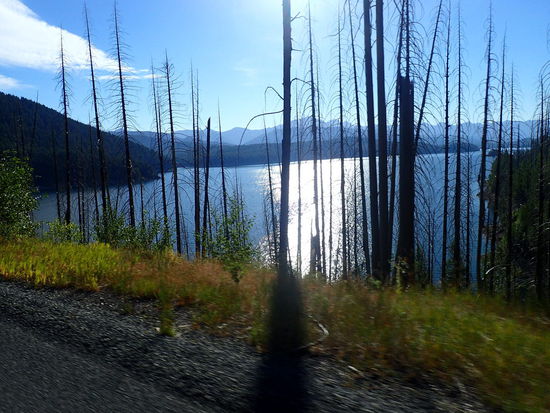Sonnenaufgang am Stausee