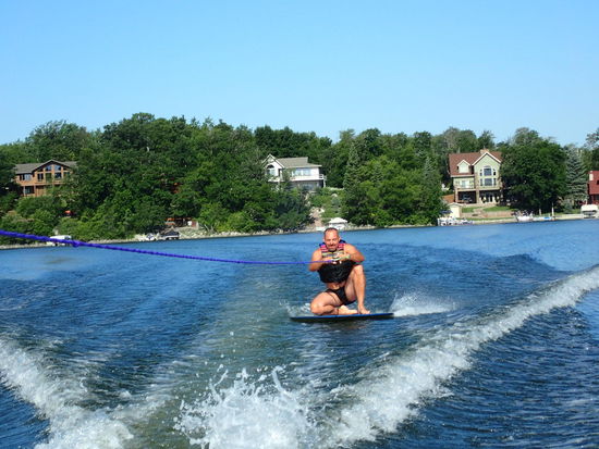 Und nun auf der fliegenden Untertasse