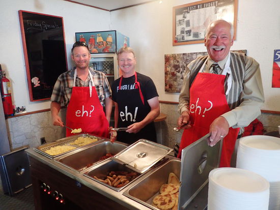 Beim Pancake Frühstück am Kanada Day 