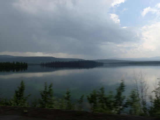 Uppps, da braut sich erneut was zusammen