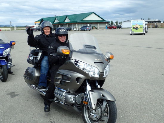 Jo und Dave auf ihrer Wing