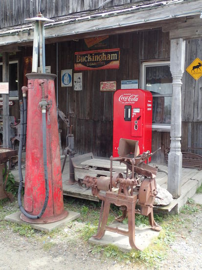 Vor dem alten General Store
