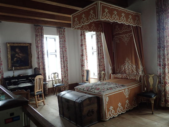 Das Schlafzimmer des Gouverneurs