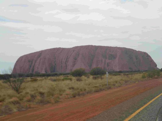 Da steht er - der Uluru